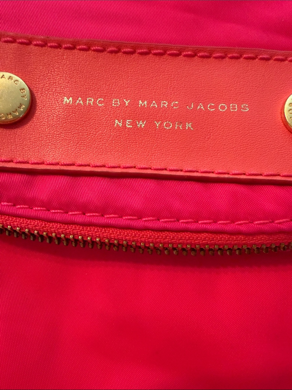 Marc by Marc Jacobs Preppy Natasha Nylon Crossbody in PINK with Orange Trim - Picture 2 of 12